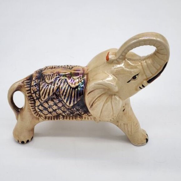 Vintage Brazilian Lusterware Elephant Sanding Trunk Up - Picture 4 of 6